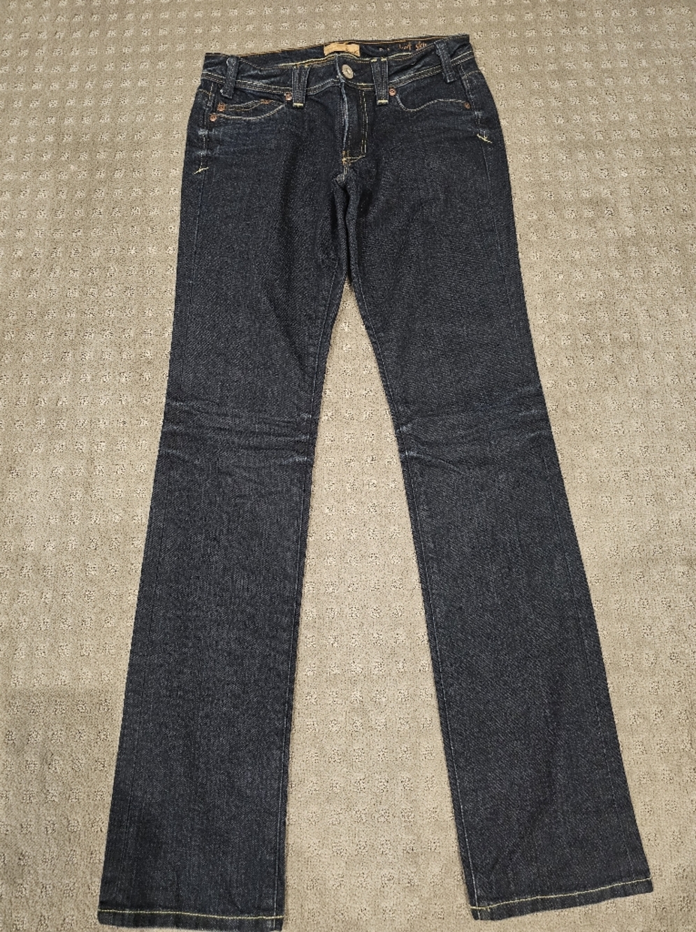 Yanuk 6 Pocket Skinny Women’s Jeans, Size 27